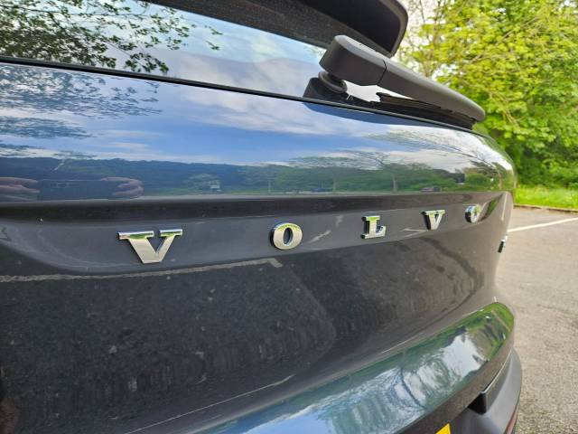 2020 Volvo XC40 2.0 B4 MHEV Inscription Auto AWD Euro 6 (s/s) 5dr