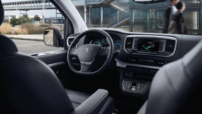 Peugeot e-Traveller - Interior